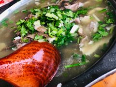 -谢老五跷脚牛肉·非遗传承店