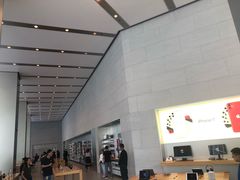 -Apple零售店(华贸购物中心店)