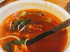 -水平有限螺蛳粉(宏达大厦店)