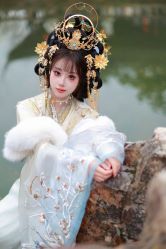 -一揽芳华汉服旗袍体验馆(拙政园店)