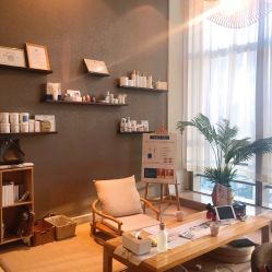 -JNK皮肤管理中心