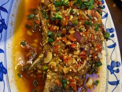 香煎鲫鱼-八碗湘长沙市井菜(坡子街店)