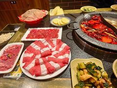 -宽板凳老灶火锅(台湾街店)