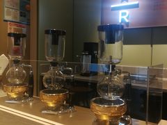 -星巴克臻选(上海中环广场2F店)