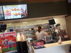 -肯德基(宝龙店)