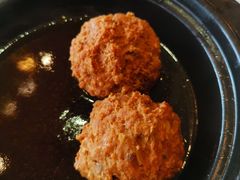 蟹黄狮子头-鸿运酒楼