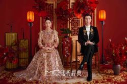 -现代经典婚纱摄影