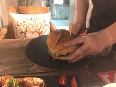 -HIGH FIVE哈福手工汉堡(桂林路店)