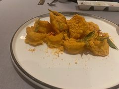 金沙如意虾球-A One Kitchen·南京精菜馆(德基广场店)