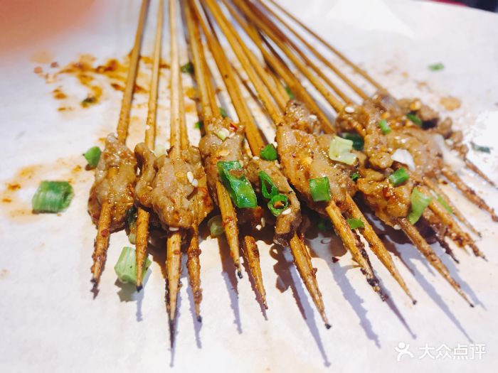 火焰把把烧麻辣牛肉图片