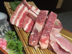 -铭牛烧肉·和牛海鲜自助(高新月牙湖店)