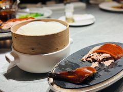 招牌酥不腻烤鸭-荷唐·殿 Home Town Palace