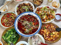 -雷祖芳老妈蹄花店