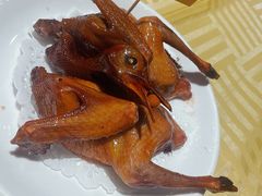 驰名石岐乳鸽-石岐佬中山菜馆(张溪店)