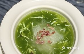 Fresh Crab Meat with Aloe and Bird's Nest