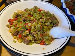 小炒黄牛肉-乡村瓦缸(下吕浦店)