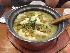 -周鱼小馆石锅酸菜鱼(活力汇店)