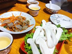 -民食香·腊排骨野生菌美食(木府店)