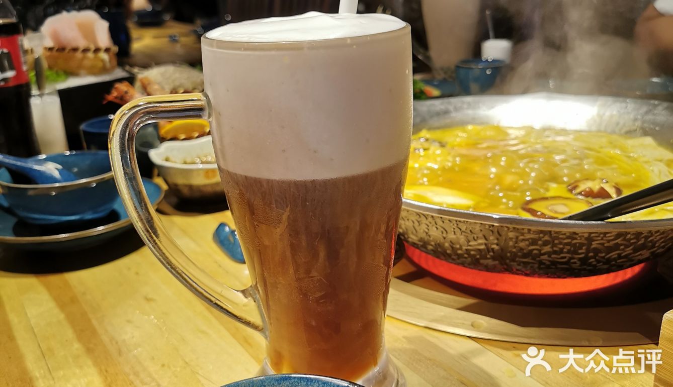 虹口月亮湾网红凑凑火锅奶茶火锅强推