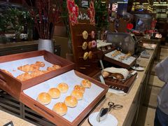 -大中华希尔顿酒店-念自助餐·嗨啤·小龙虾