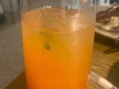 西柚四季春茶-机器人火炉披萨