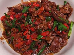 -辛香味烧鱼馆·非遗技艺·排骨红烧肉(光谷医药园店)