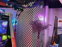 -不可思议减压馆·解压博物馆·摔碗发泄·团建定制