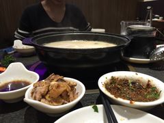 -煲宫猪肚鸡(昆山金鹰国际购物中心店)