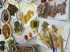 -三江源美食城