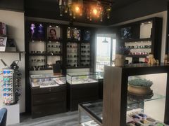 -视野联行眼镜蔡司·依视路官方授权店(顺城店)