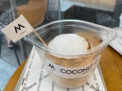 -M Stand(上海人民广场来福士店)