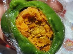 蛋黄肉松青团-许阿姨糕团店(南京总店)