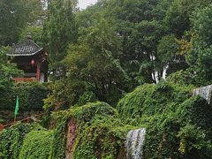 -披云山庄