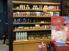 零售区-星巴克臻选(深圳罗湖万象城店)