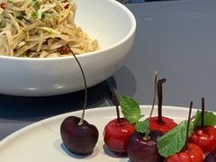 樱桃鹅肝-小大董·烤鸭(观景餐厅·南京西路店)