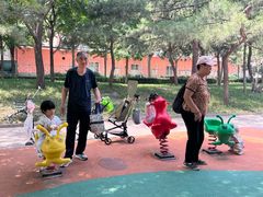 -滨河世纪广场公园