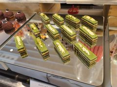 -圣丰索菲特·2 On 988 Café 自助餐厅