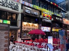 -BHC炸鸡(明洞总店)