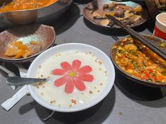 -楠小云·云南鲜牛野生菌自助火锅(九眼桥店)