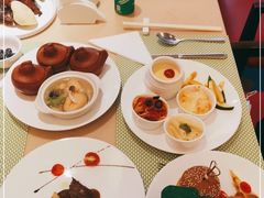 -亮马河饭店翠雅咖啡厅