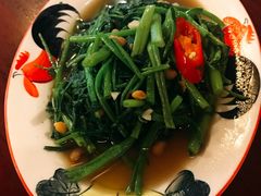 -Dang restaurant (patong phuket)