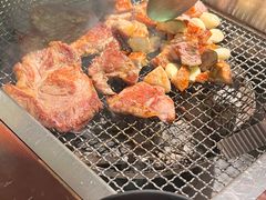 -肉甲韩国木炭烤肉(新壹街1店)