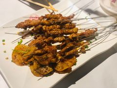 -亮亮烧烤(万松园店)