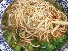 -陇上全荟兰州传统牛肉面(延吉路店)