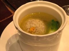 松茸蟹粉狮子头-老正兴菜馆(福州路店)