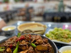 -八两八金·莱芜特色炒鸡(市南漳浦路店)