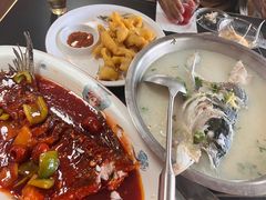 -雪湖煜辰鱼头老店(雪野湖店)
