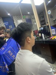点击看大图 -大人物·男士理发馆