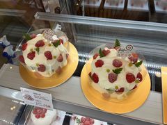 -花花卷卷·鲜食蛋糕(静安久光百货店)