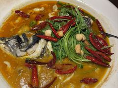 山茶油丹江大鱼头-清水亭湖北菜(大屯DT51店)